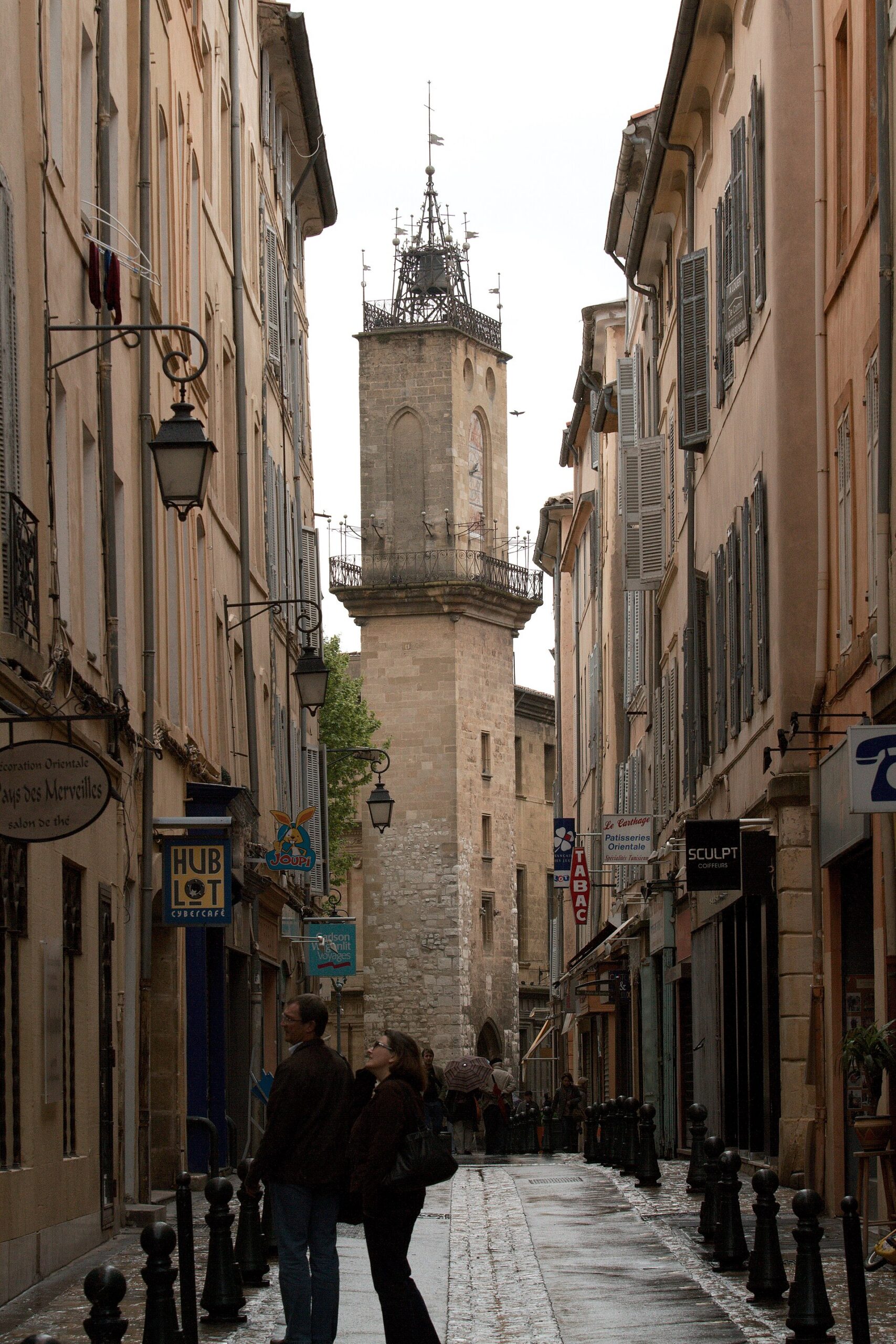 엑상프로방스 구시가지의 투르 도를로주 시계탑
