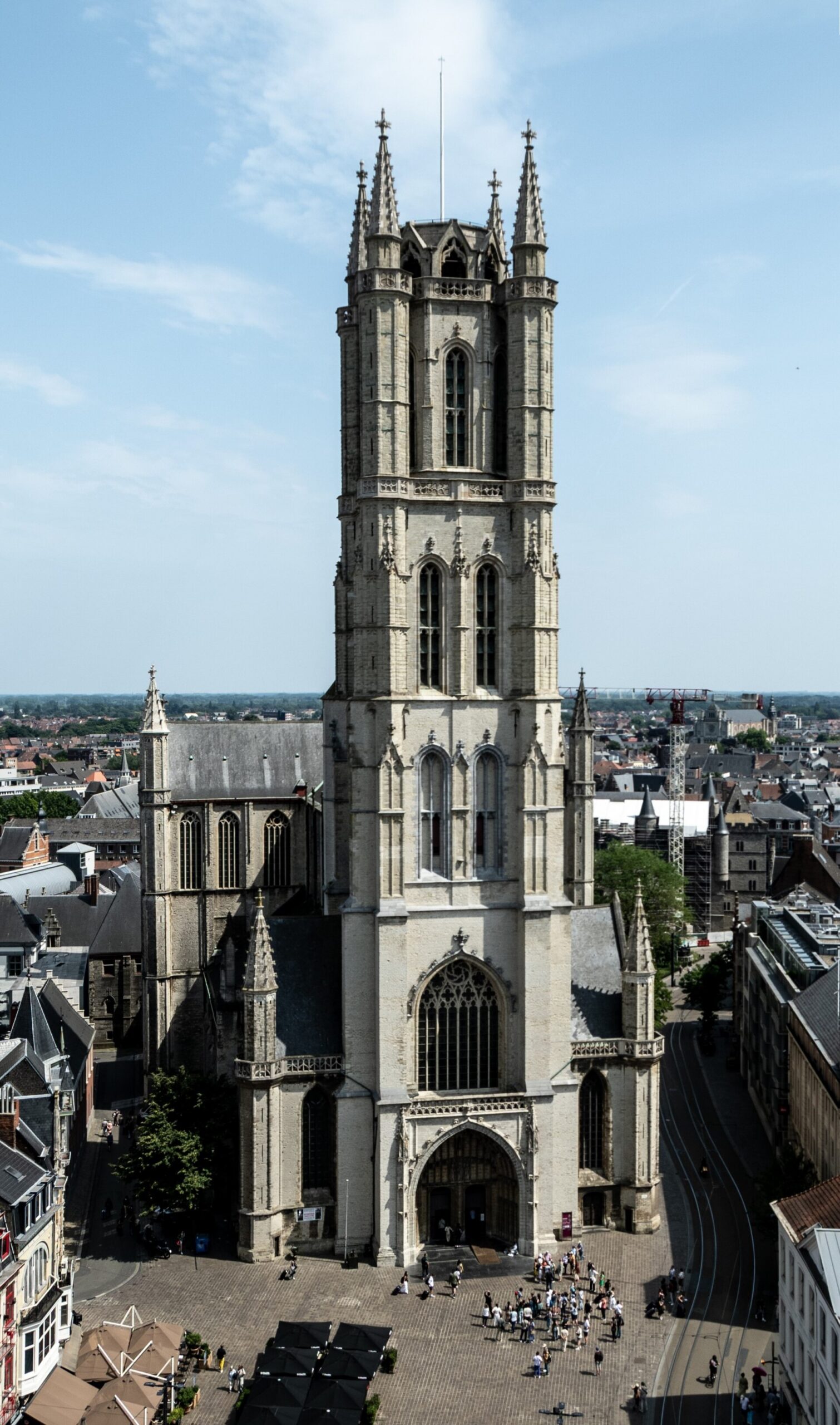 겐트 벨프리에서 내려다본 성 바보 대성당과 구시가지 지붕 풍경