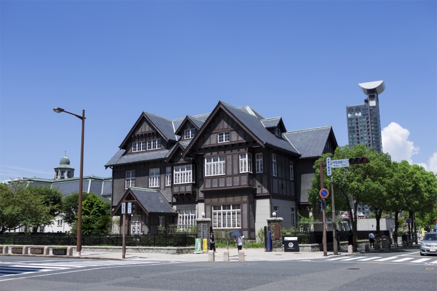 일본 후쿠오카현 기타큐슈 모지코 레트로 구 모지미쓰이클럽 외관