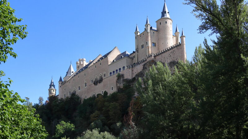 스페인 세고비아 프라데라 데 산마르코스 쪽에서 본 알카사르 전경