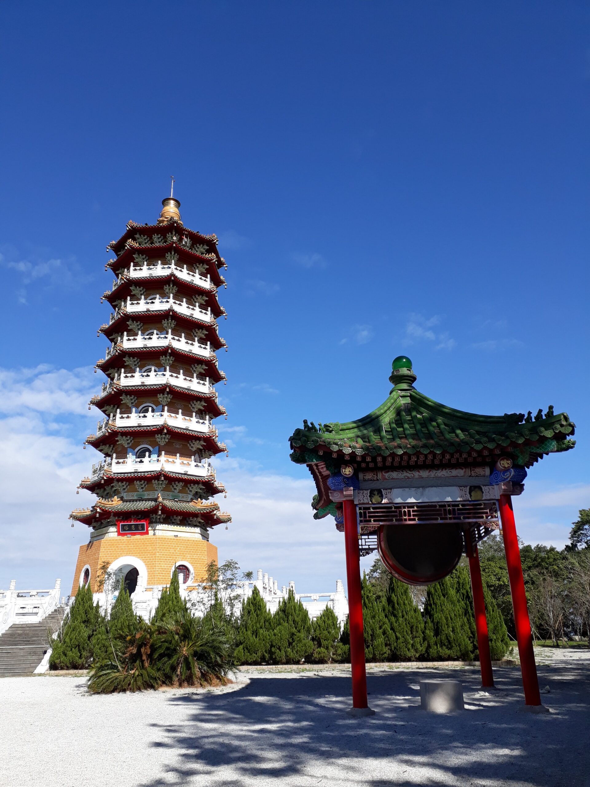 난터우 일월담 츠언탑 전경