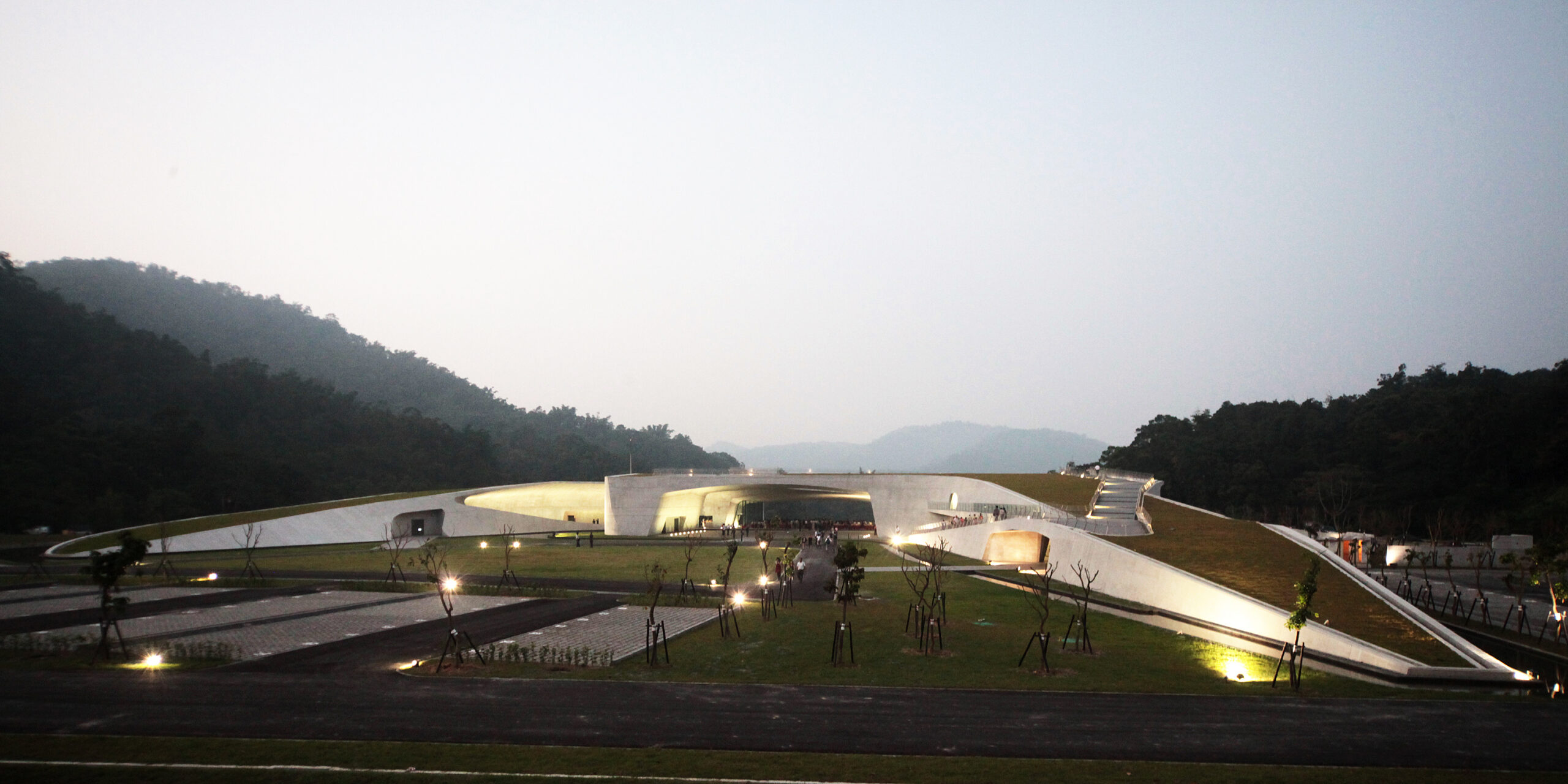 난터우 일월담 샹산 비지터센터 외관