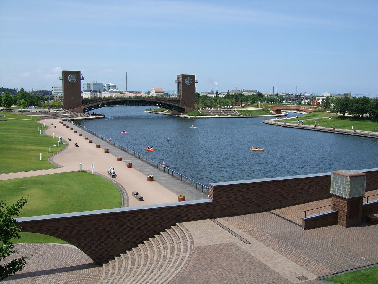 일본 도야마시 후간운하 간스이공원 텐몬브리지와 수변 풍경