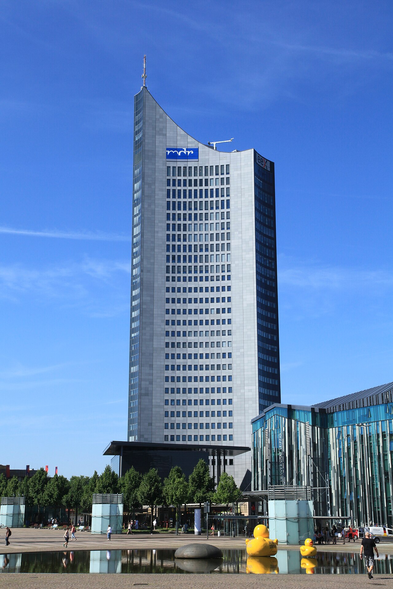 독일 라이프치히 아우구스투스플라츠의 시티호흐하우스와 광장 풍경