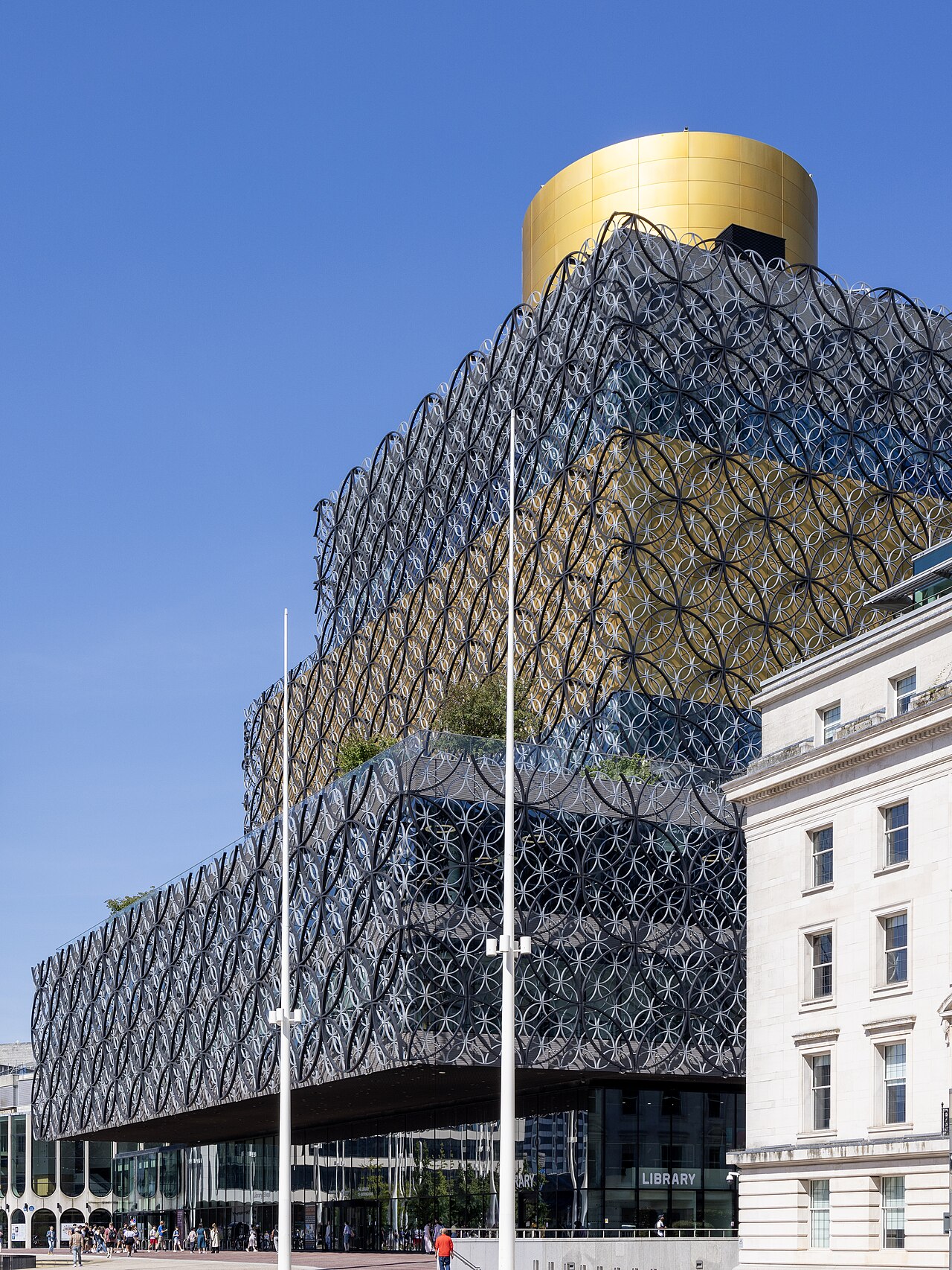 영국 버밍엄 센터너리 스퀘어의 Library of Birmingham 외관