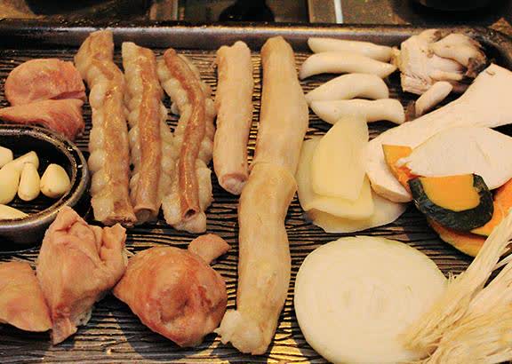 대한곱창 장안점 철판 메뉴를 가까이서 본 장면